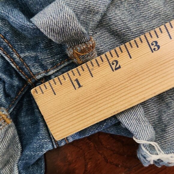 One x One Teaspoon Classic Bandits Distress Cutoff Denim Shorts, 24 (Waist 28) - Picture 7 of 8